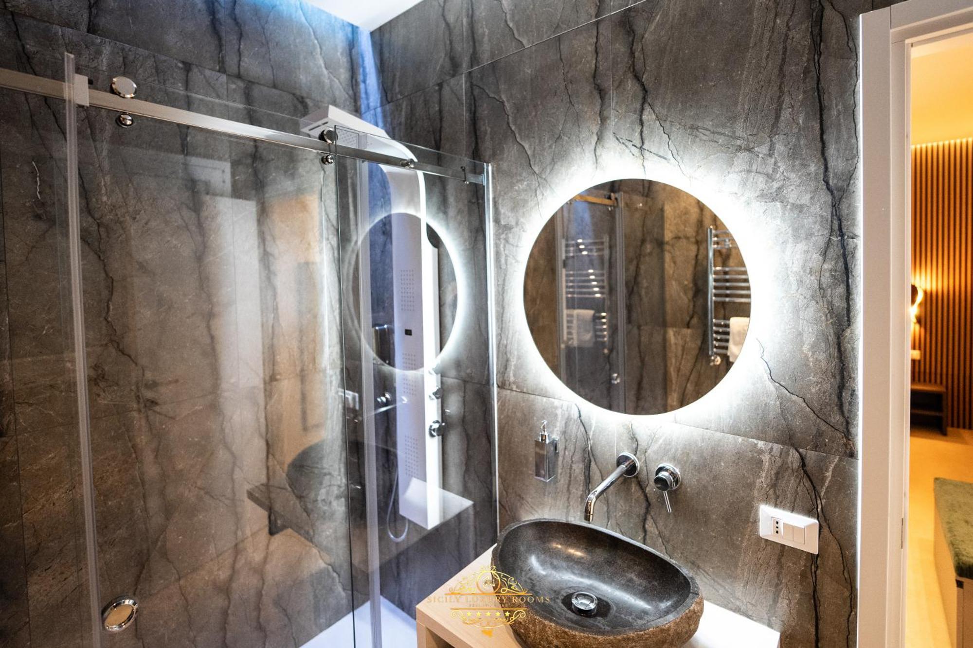 Sicily Luxury Rooms Palermo Exteriör bild